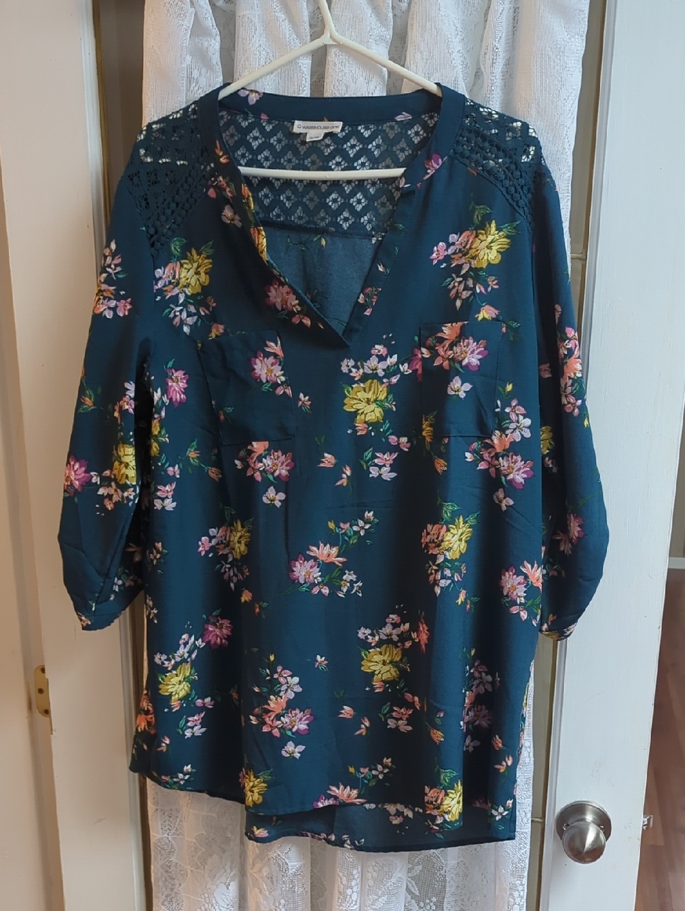 Women's Teal Floral V-Neck Blouse with Lace Yoke